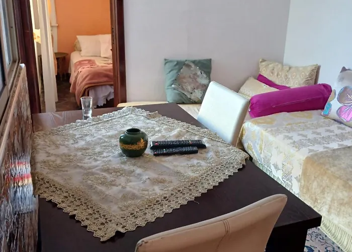 Studio Amine Avec Une Terasse Privee